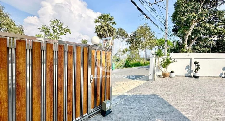 For rent 3 bedrooms house in Bang Lamung, Chonburi