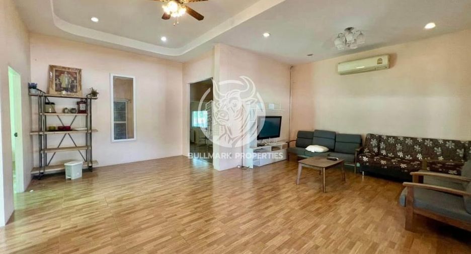 For rent 3 bedrooms house in Bang Saray, Pattaya