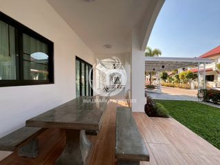 For rent and for sale 3 bedrooms villa in Na Jomtien, Pattaya