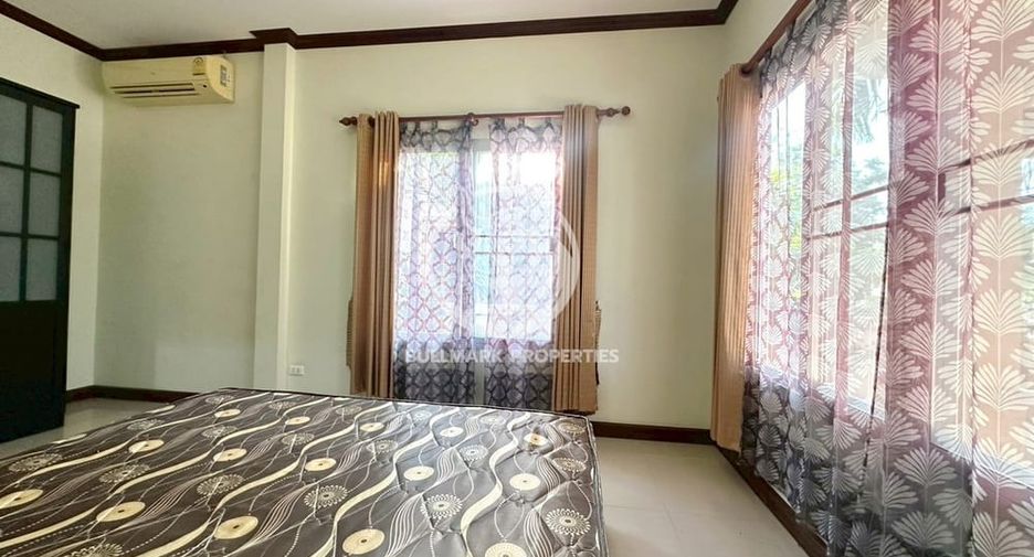 For rent and for sale 3 bedrooms house in Bang Lamung, Chonburi