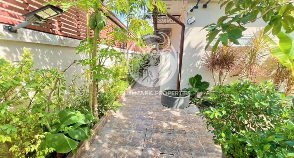 For rent 3 bedrooms house in Huay Yai, Pattaya
