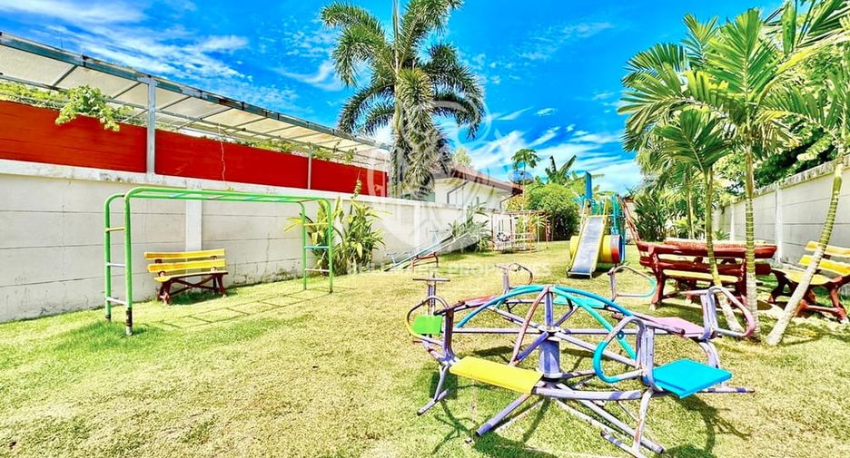 For rent 3 bedrooms house in Huay Yai, Pattaya