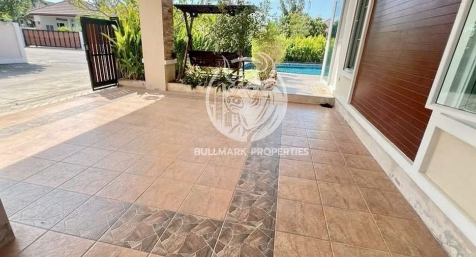 For rent 3 bedrooms house in Huay Yai, Pattaya