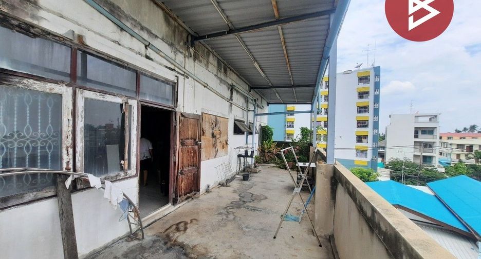 For sale 5 ベッドルーム retail Space in Phasi Charoen, Bangkok