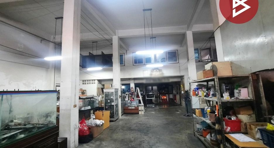 For sale 5 ベッドルーム retail Space in Phasi Charoen, Bangkok