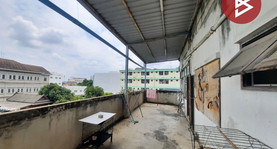 For sale 5 ベッドルーム retail Space in Phasi Charoen, Bangkok
