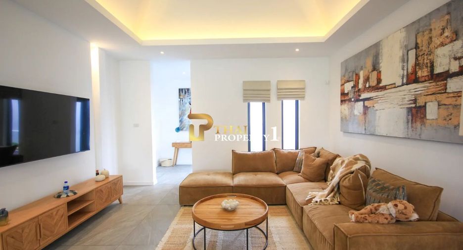 For sale 3 ベッドルーム villa in Hua Hin, Prachuap Khiri Khan