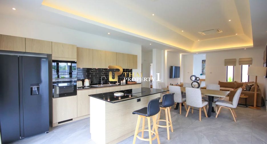 For sale 3 ベッドルーム villa in Hua Hin, Prachuap Khiri Khan