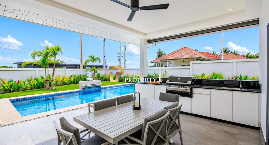 For sale 3 ベッドルーム villa in Hua Hin, Prachuap Khiri Khan