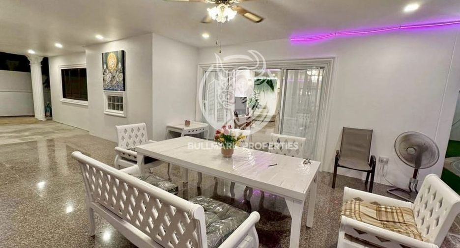 For rent 5 bedrooms house in Jomtien, Pattaya