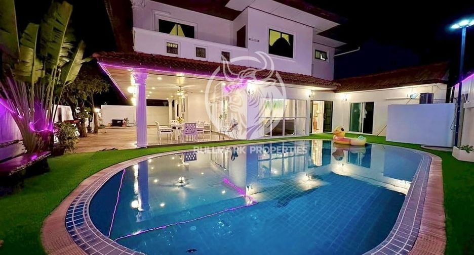For rent 5 bedrooms house in Jomtien, Pattaya