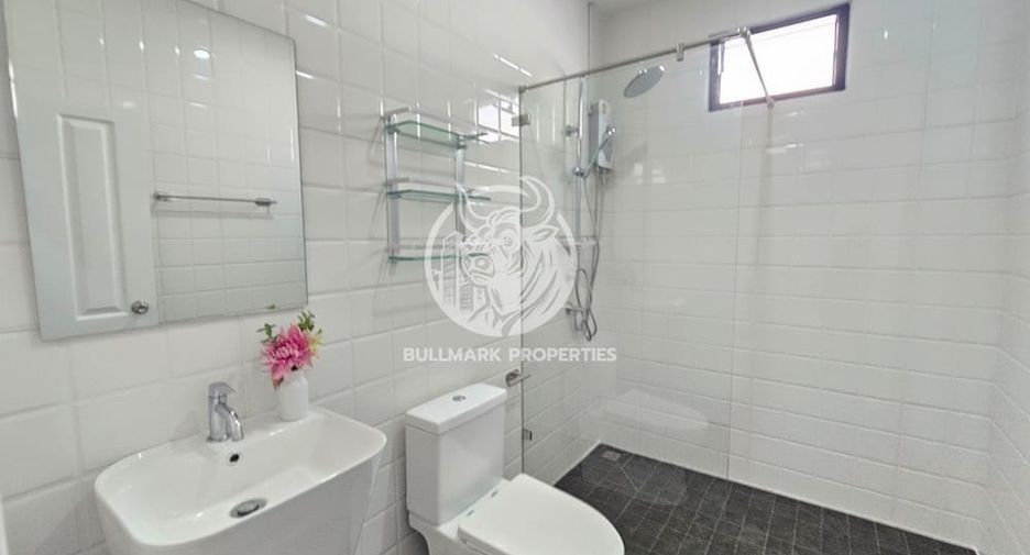 For rent 3 bedrooms house in Bang Lamung, Chonburi
