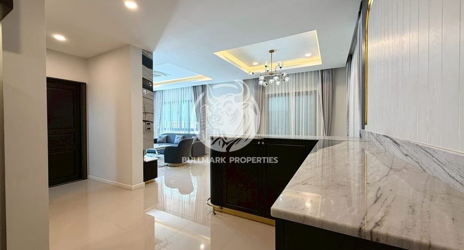 For rent 4 bedrooms house in Bang Lamung, Chonburi