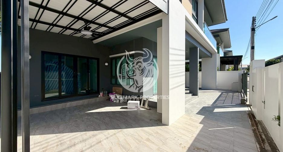 For rent 4 bedrooms house in Bang Lamung, Chonburi