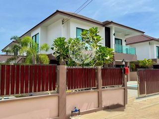 For Rent 4 Bedroom House In Bang Lamung, Chonburi
