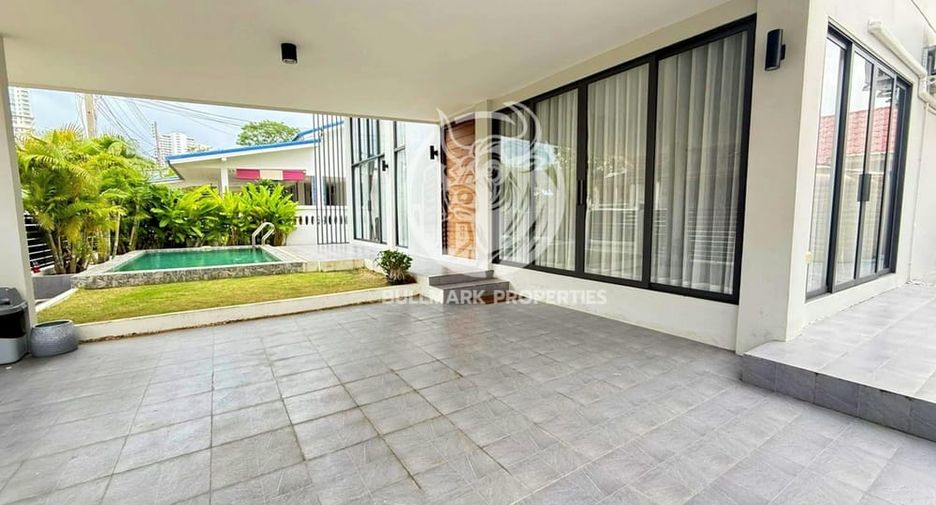 For rent 3 bedrooms house in Bang Lamung, Chonburi