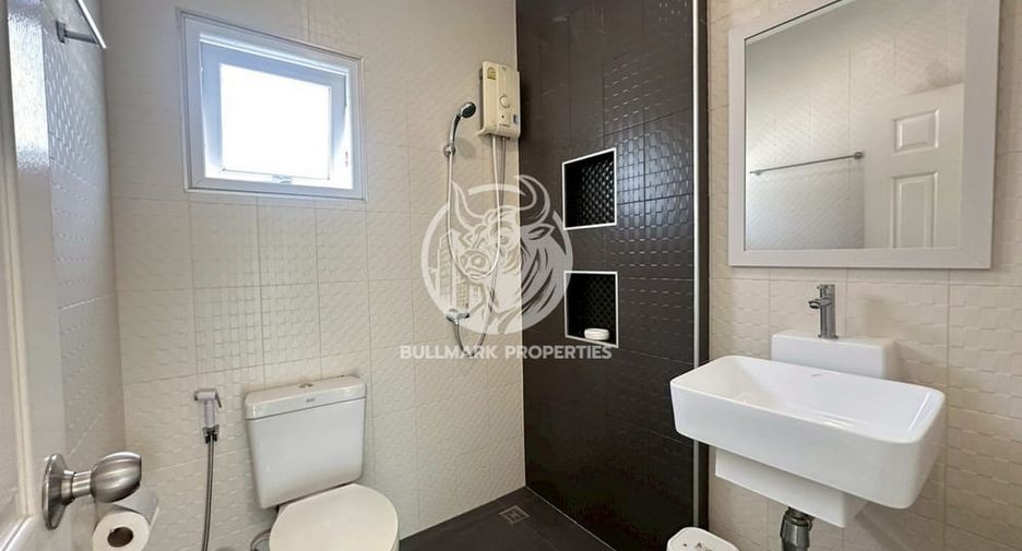 For rent 3 bedrooms house in Bang Lamung, Chonburi