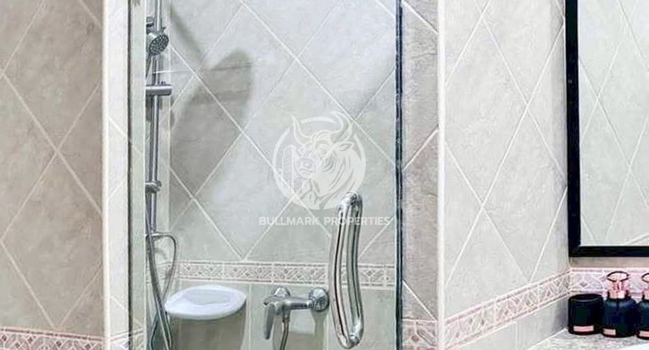 For rent 4 bedrooms villa in Bang Lamung, Chonburi