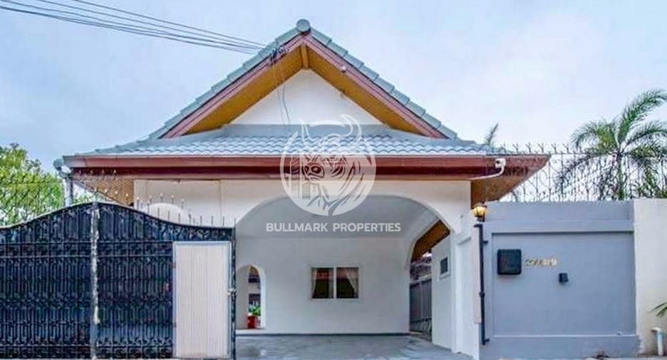 For rent 4 bedrooms villa in Bang Lamung, Chonburi