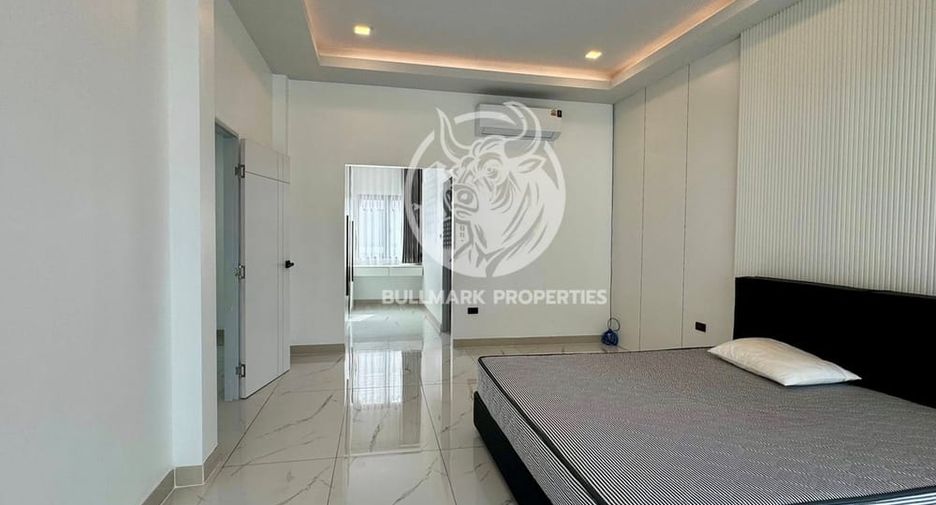 For rent 6 bedrooms house in Bang Lamung, Chonburi