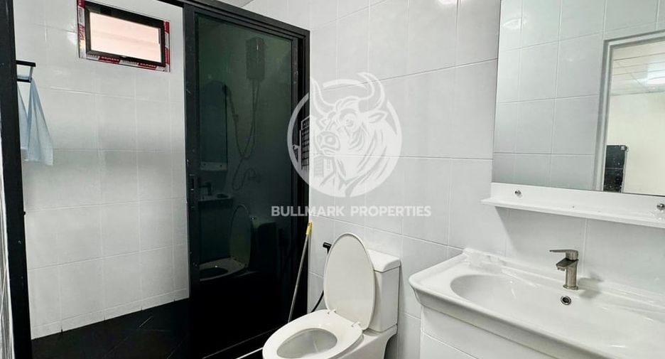 For rent 6 bedrooms house in Bang Lamung, Chonburi
