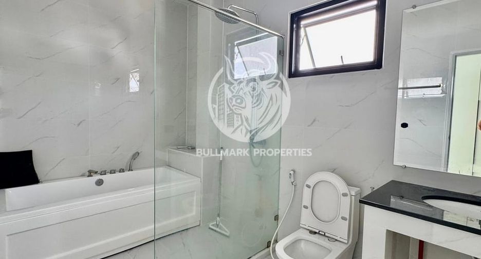 For rent 6 bedrooms house in Bang Lamung, Chonburi
