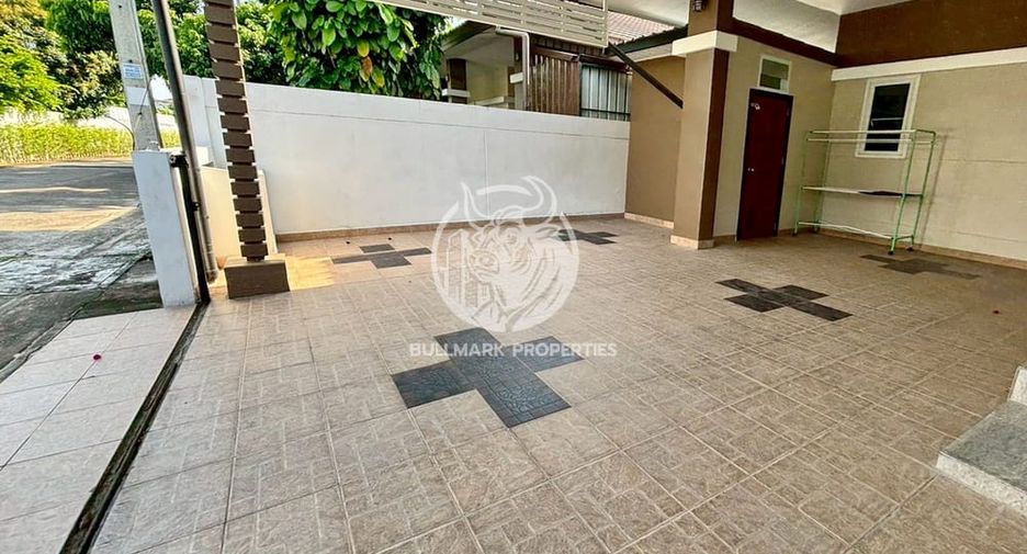 For rent 3 bedrooms house in Bang Lamung, Chonburi