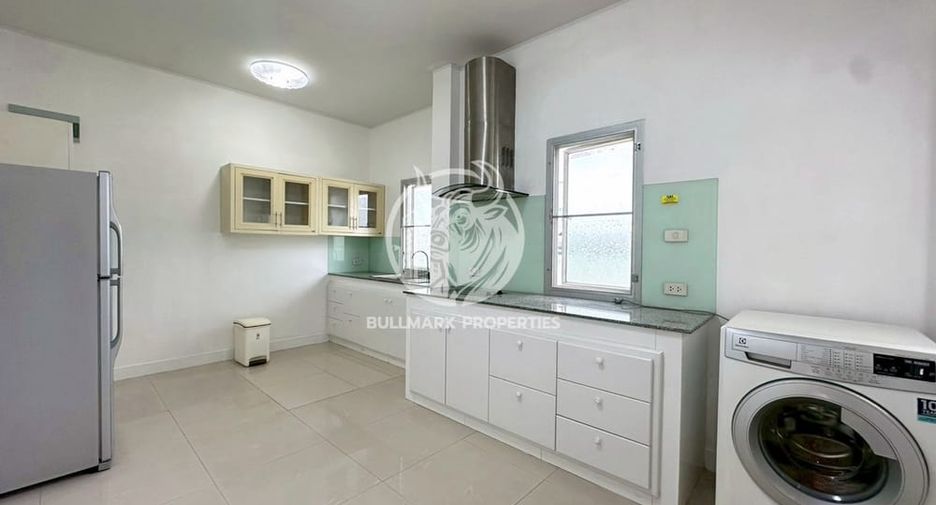 For rent 2 bedrooms house in Bang Lamung, Chonburi