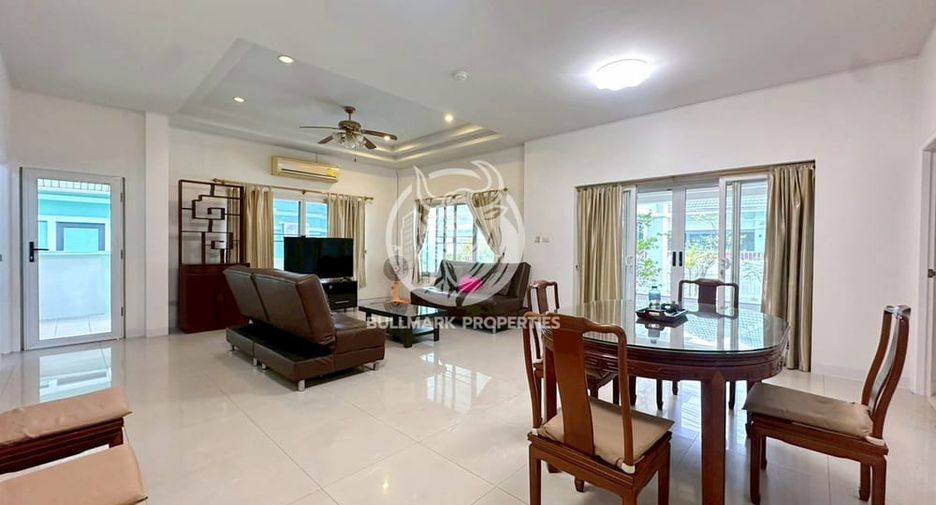 For rent 2 bedrooms house in Bang Lamung, Chonburi