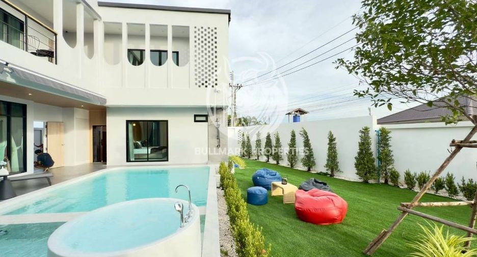 For rent and for sale 5 bedrooms house in Huay Yai, Pattaya
