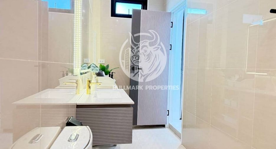 For rent and for sale 5 bedrooms house in Huay Yai, Pattaya