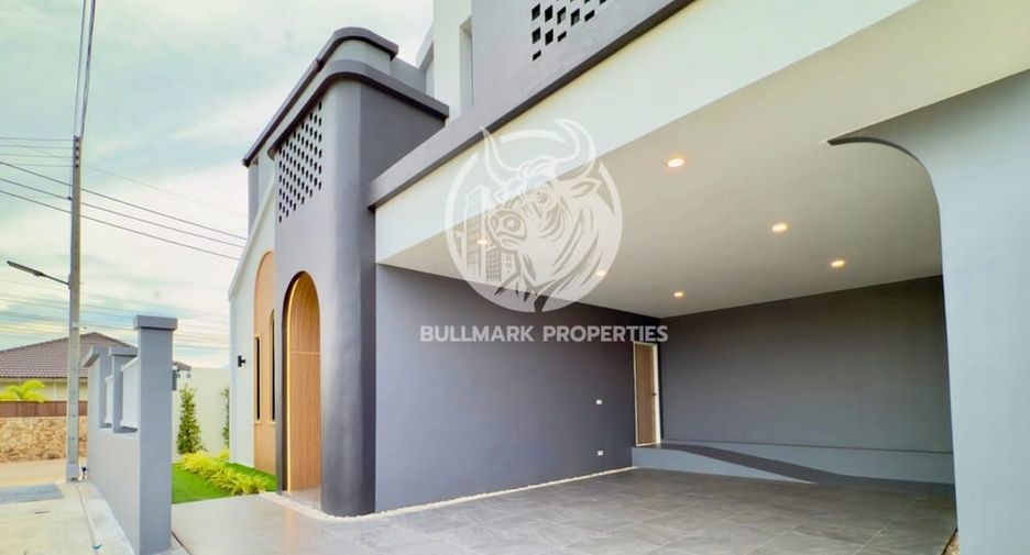 For rent and for sale 5 bedrooms house in Huay Yai, Pattaya