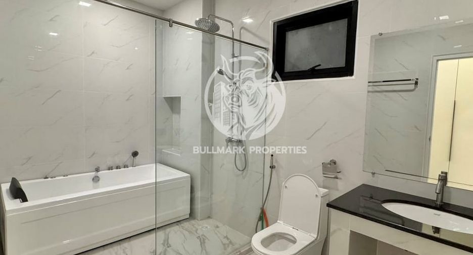 For rent 5 bedrooms house in Bang Lamung, Chonburi