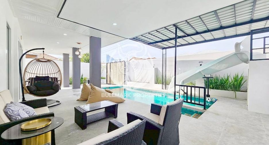 For rent 4 bedrooms villa in Jomtien, Pattaya