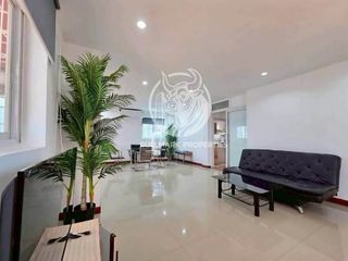 Haus zur Miete mit 4 Zimmer in Bang Lamung, Chonburi