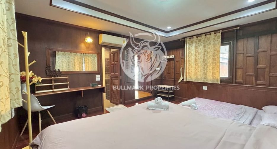 For rent 4 bedrooms house in Huay Yai, Pattaya