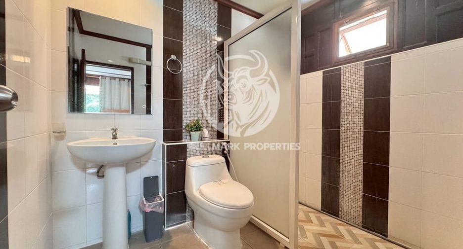 For rent and for sale 4 bedrooms house in Huay Yai, Pattaya