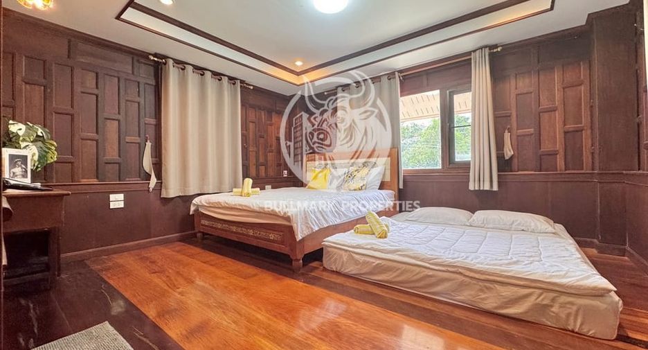 For rent and for sale 4 bedrooms house in Huay Yai, Pattaya