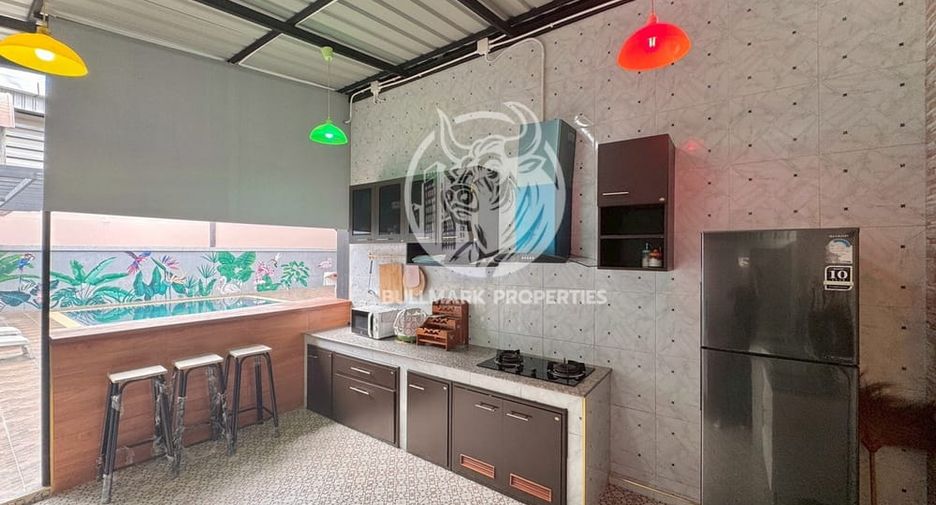 For rent and for sale 5 bedrooms house in Huay Yai, Pattaya