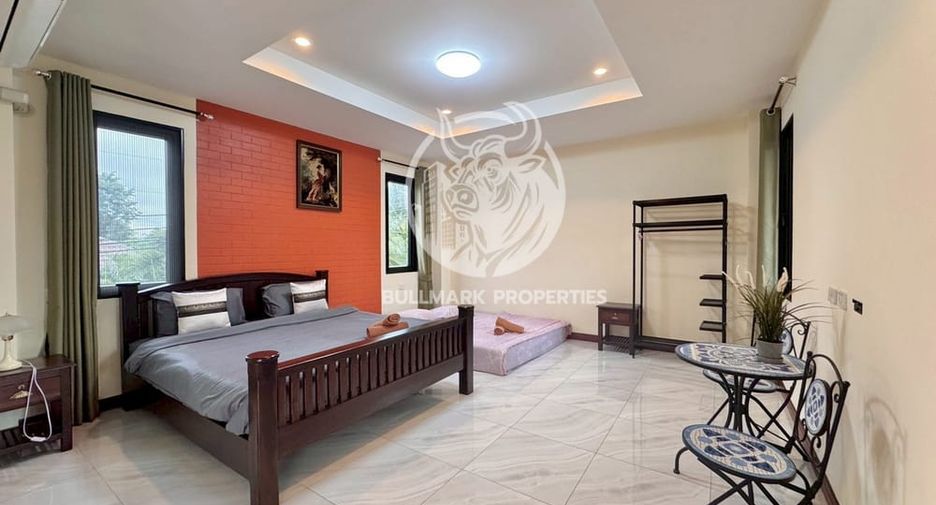 For rent and for sale 5 bedrooms house in Huay Yai, Pattaya