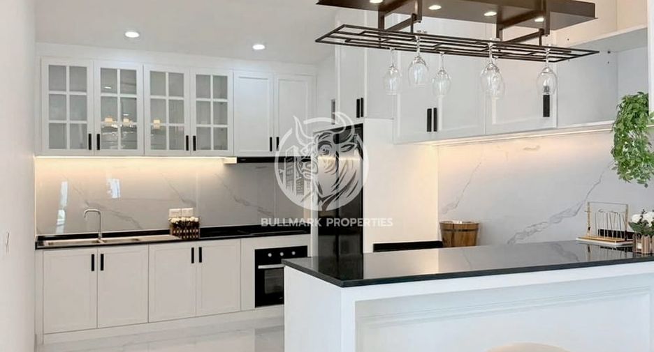 For rent and for sale 4 bedrooms house in Bang Lamung, Chonburi