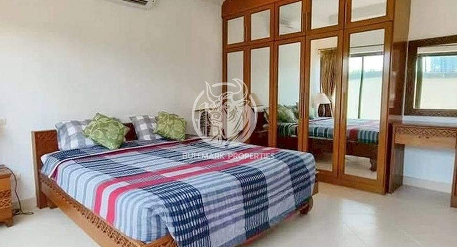 For rent 4 bedrooms villa in Jomtien, Pattaya