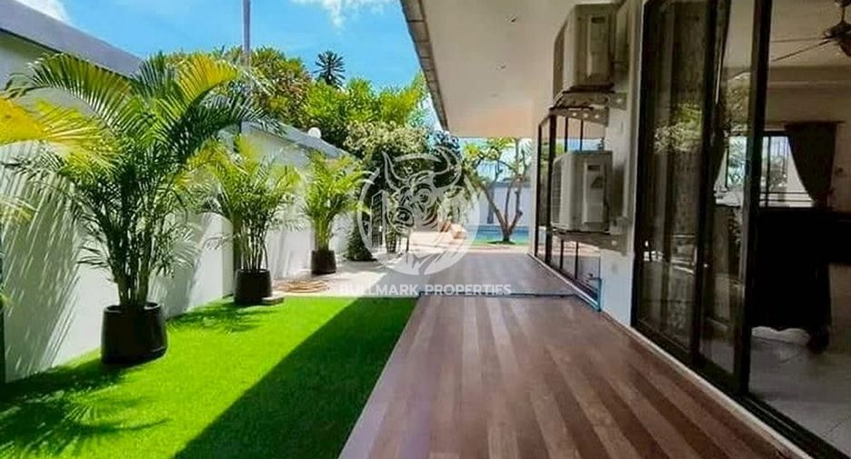 For rent 4 bedrooms villa in Jomtien, Pattaya