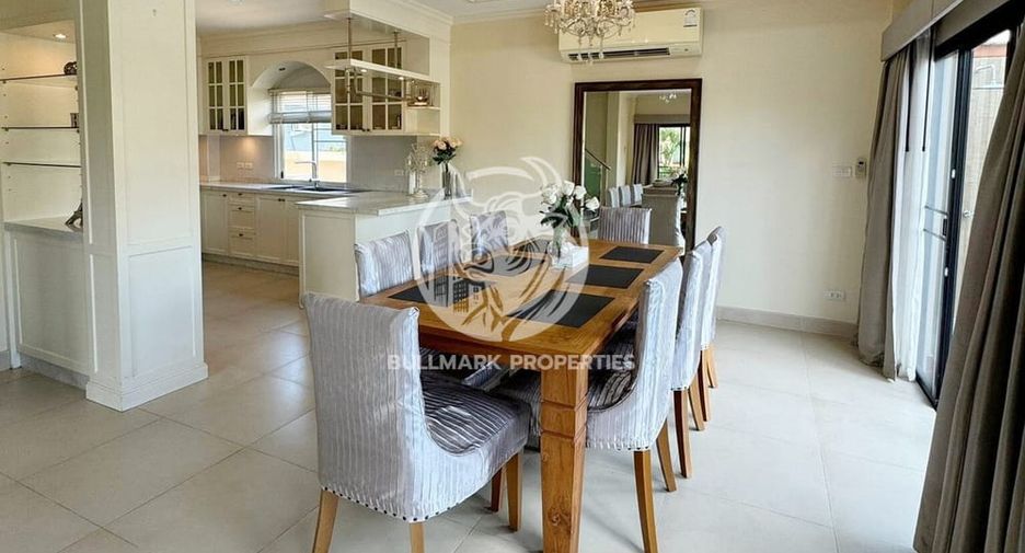 For rent and for sale 3 bedrooms villa in Huay Yai, Pattaya