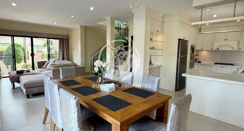 For rent and for sale 3 bedrooms villa in Huay Yai, Pattaya