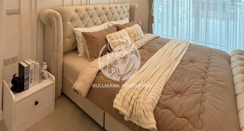 For rent 3 bedrooms villa in Bang Lamung, Chonburi