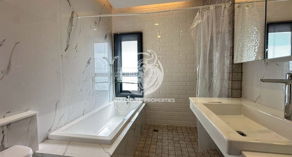 For rent 4 bedrooms house in Bang Lamung, Chonburi