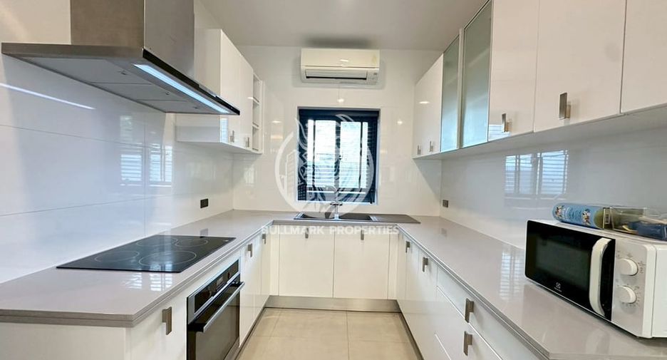 For rent 4 bedrooms house in Bang Lamung, Chonburi