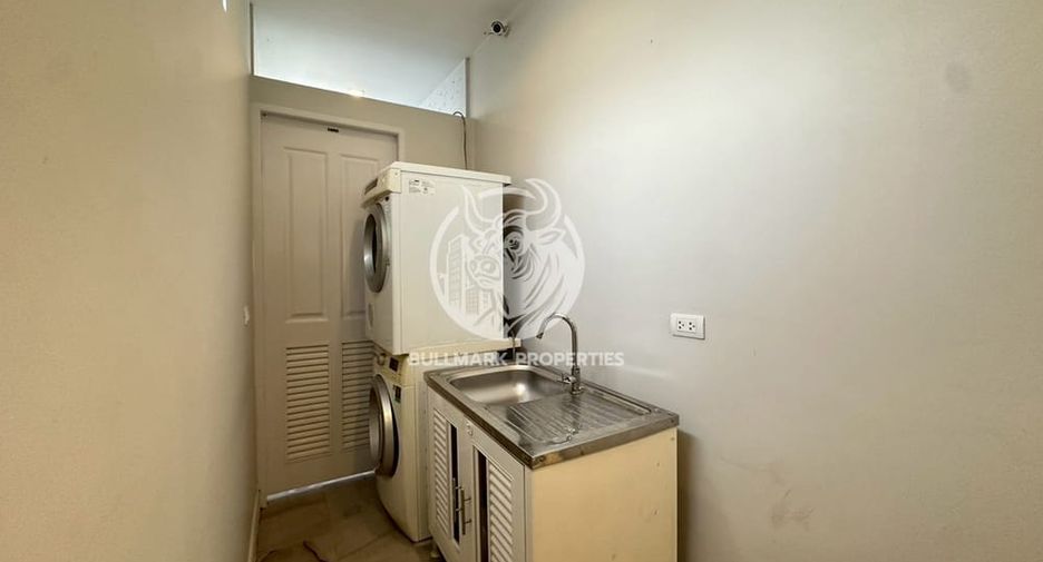 For rent 4 bedrooms house in Bang Lamung, Chonburi