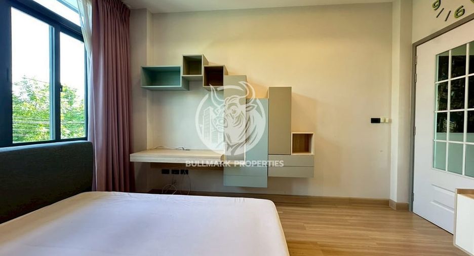 For rent 4 bedrooms house in Bang Lamung, Chonburi